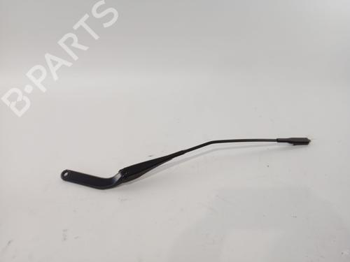 Used Front windshield wiper arm BMW X1 (E84) sDrive 18 d (143 hp) 17818678