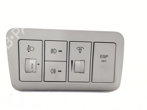 Used Switch HYUNDAI SANTA FÉ II (CM) [2005-2015]  32098586
