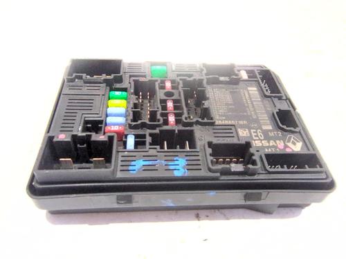Used Fuse box Fuse box 39240602 39240602