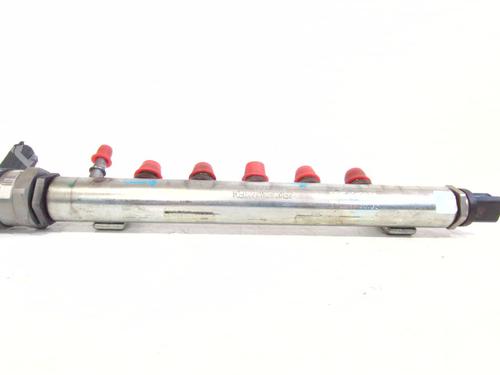 Used Injection rail LAND ROVER DISCOVERY SPORT (L550) 2.2 D 4x4 (150 hp) 29734754