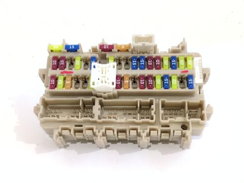 Used Fuse box Fuse box 38465261 38465261