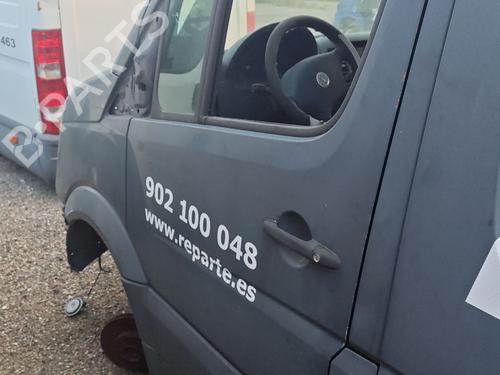 Used Left front door VW CRAFTER 30-50 Van (2E_) 2.5 TDI (163 hp) 30157905