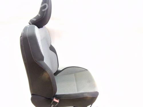 Left front seat RENAULT CLIO V (B7_) 1.5 Blue dCi 100 (B7AD) | BP30157684C15 
