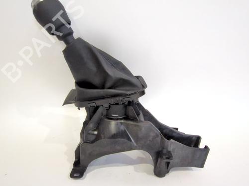 Gear lever RENAULT CLIO V (B7_) 1.5 Blue dCi 100 (B7AD) | BP27341667M90 