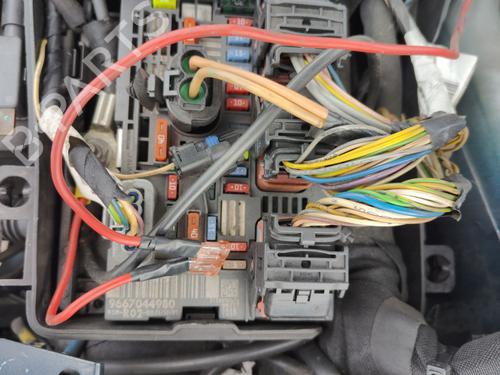 Used Fuse box PEUGEOT 407 (6D_) 2.0 HDi (6DRHRH) (140 hp) 30157454
