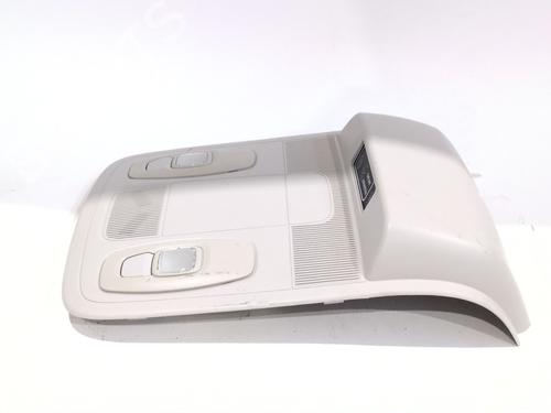 interior-roof-light-renault-megane-iv-hatchback-b9amn_-2015-32667139 main image