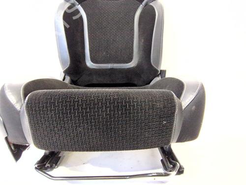 Right front seat RENAULT MEGANE IV Hatchback (B9A/M/N_) 1.5 dCi 110 (B9A3) | BP30157918C16 