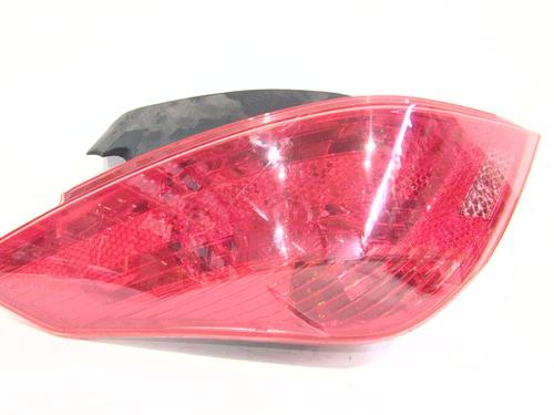 Używane Lampa tylna lewa PEUGEOT 308 I (4A_, 4C_) 1.6 16V (150 hp) 30573184