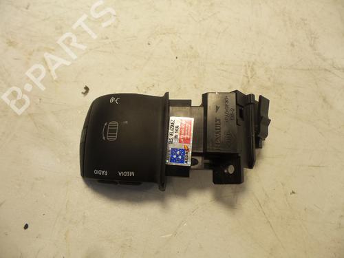 Used Switch RENAULT MEGANE III Hatchback (BZ0/1_, B3_) [2008-2025]  18421226