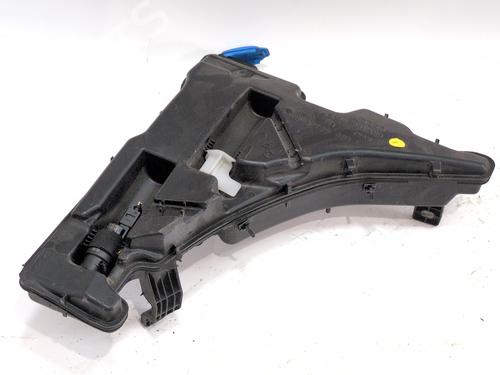 windscreen-washer-tank-audi-a4-b9-8w2-8wc-2015-32720055 main image