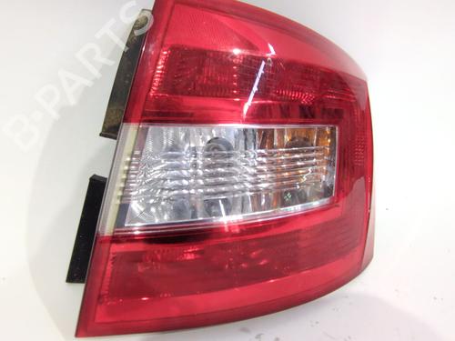 Right taillight SKODA RAPID Spaceback (NH1) 1.6 TDI | BP28140524C35 
