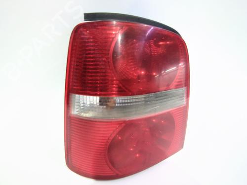 Left taillight VW TOURAN (1T1, 1T2) 2.0 TDI 16V | BP27718839C34 