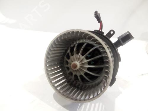 Used Heater blower motor AUDI Q5 (8RB) 2.0 TDI quattro (170 hp) 24104726