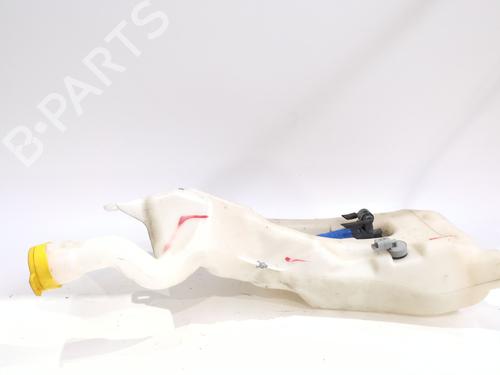 Bottiglia lavavetro RENAULT MEGANE IV Hatchback (B9A/M/N_) 1.5 dCi 110 (B9A3) (110 hp) 30702334
