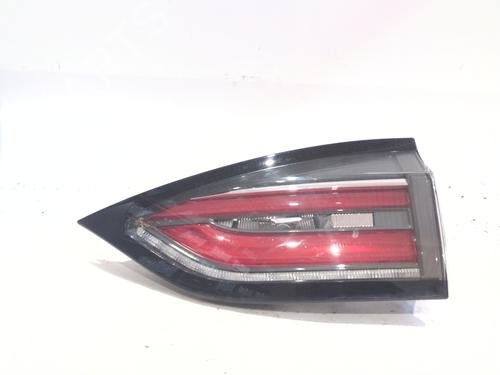 Fanale portellone destro Fanale portellone destro RENAULT ESPACE V (JR_) [2015-2023] 38304155 38304155