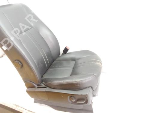 Right front seat LAND ROVER DISCOVERY IV (L319) 3.0 TD 4x4 | BP30157456C16 