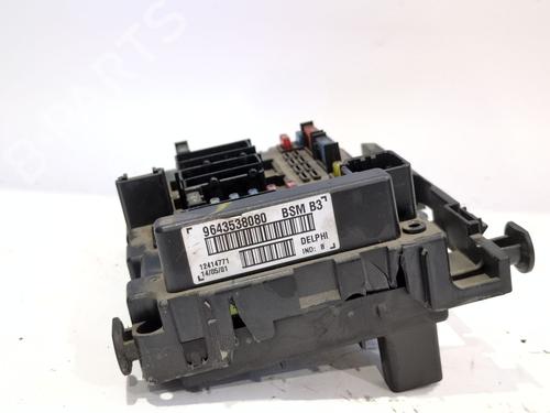 Used Fuse box PEUGEOT 307 (3A/C) 2.0 HDi 90 (90 hp) 27541329