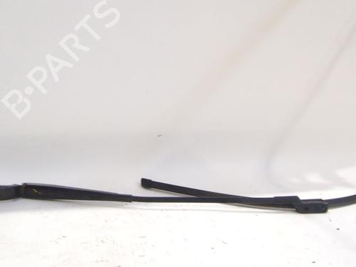 Used Front windshield wiper arm RENAULT ESPACE V (JR_) 1.6 dCi 130 (130 hp) 28003664