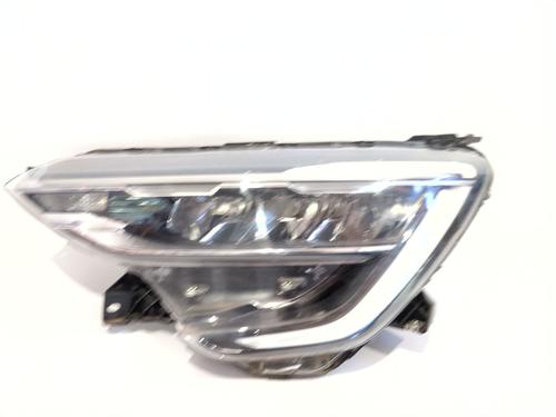 left-headlight-renault-arkana-i-lcm_-ldn_-2019-38198682 main image