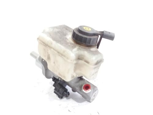 Brake master cylinder VW GOLF VI (5K1) 1.6 TDI | BP17822076M77 