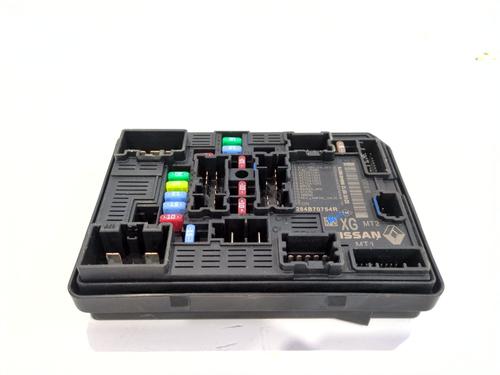 Used Fuse box Fuse box 39494350 39494350