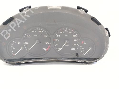 Used Instrument cluster PEUGEOT 206 Hatchback (2A/C) 1.4 i (75 hp) 30153384