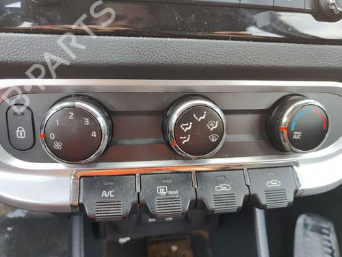 Used Climate control KIA RIO III (UB) 1.2 CVVT (84 hp) 13502198