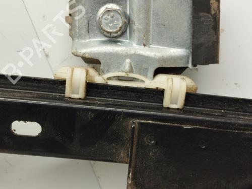 Front right window mechanism LAND ROVER FREELANDER I (L314) 2.0 Td4 4x4 | BP26519147C23 