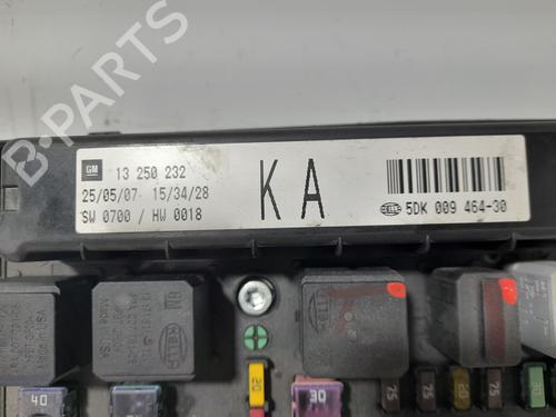 Zekeringkast OPEL ASTRA H GTC (A04)  | BP22338983E1 