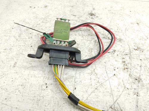 Varmeblæsermodstand RENAULT KANGOO / GRAND KANGOO II (KW0/1_) 1.5 dCi 90 (KW05, KW08, KW0G, KW11) (90 hp) 30134372
