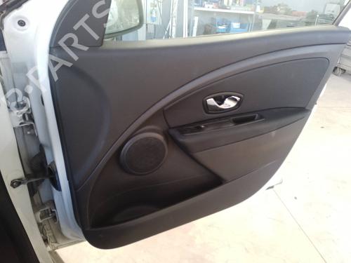 Used Front right panel Front right panel 35817469 35817469