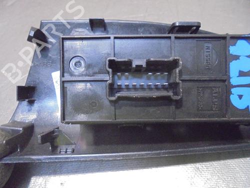 Right front window switch NISSAN JUKE (F15) 1.2 DIG-T | BP13458886I26 