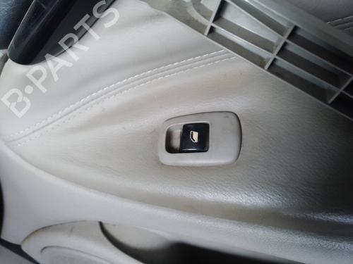 Used Right front window switch Right front window switch 35817881 35817881
