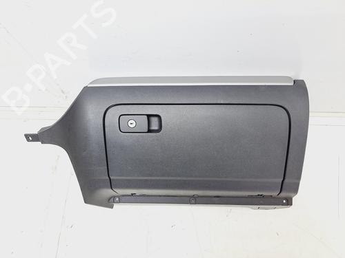 Used Glove box VW GOLF VI (5K1) 1.4 (80 hp) 19168884