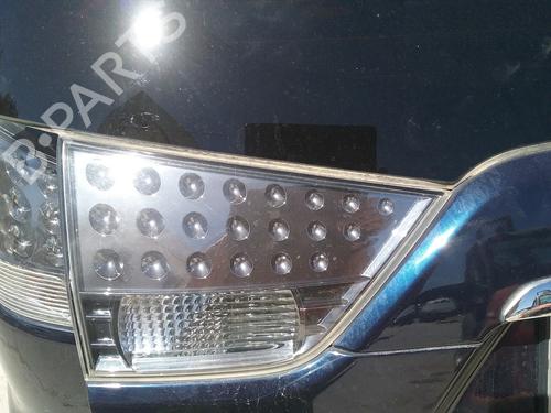 left-tailgate-light-mitsubishi-outlander-ii-cw_w-2005-2006-2007-2008-2009-2010-2011-2012-35815630 main image