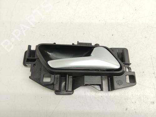 Used Front right interior door handle OPEL CORSA F (P2JO) 1.2 (68) (101 hp) 18648001