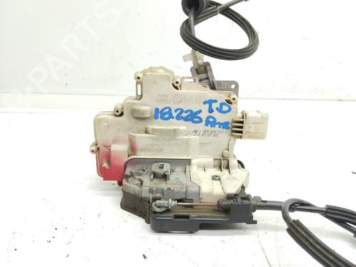 Used Rear right lock VW PASSAT B6 (3C2) 2.0 TDI (140 hp) 18884842