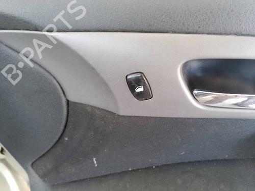 Used Right front window switch Right front window switch 35817545 35817545