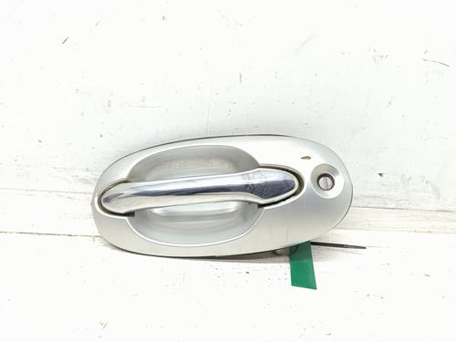 front-right-exterior-door-handle-kia-carnival-ii-gq-1999-2000-2001-2002-2003-2004-2005-2006-2007-32234947 main image