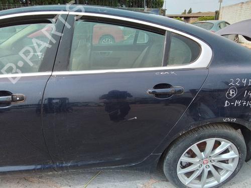 Used Left rear door Left rear door 35815684 35815684