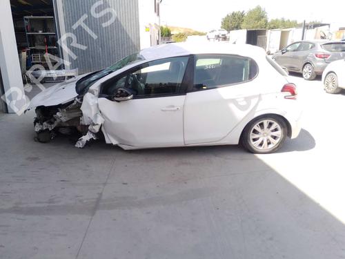 Used Parts PEUGEOT 208 I (CA_, CC_) 1.6 HDi / BlueHDi 75 5008423
