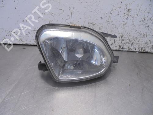 Used Right front fog light MERCEDES-BENZ SPRINTER 3-t Van (B906) 210 CDI (906.611, 906.613) (95 hp) 13494835