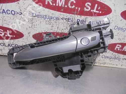 Front left exterior door handle MERCEDES-BENZ C-CLASS (W204) C 200 CDI (204.007, 204.006) | BP13425571C128 