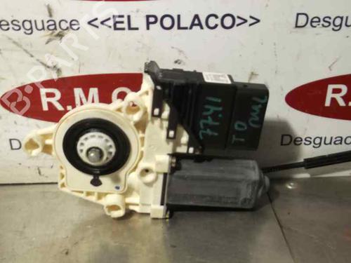 Rudehejsemotor bagstkærm højre VW TOURAN (1T1, 1T2) 1.6 FSI (115 hp) 13494416