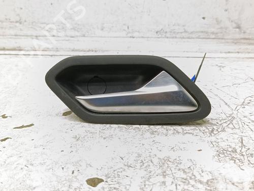 Used Front right interior door handle Front right interior door handle 38306051 38306051