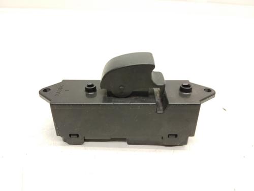 Used Right rear window switch MITSUBISHI OUTLANDER II (CW_W) 2.0 DI-D (CW8W) (140 hp) 16115549