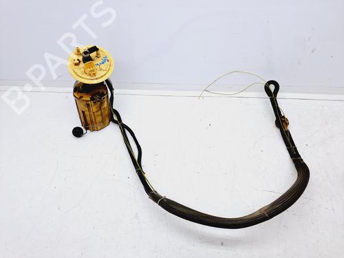Used Fuel pump VOLVO XC90 I (275) D5 AWD (185 hp) 25131381