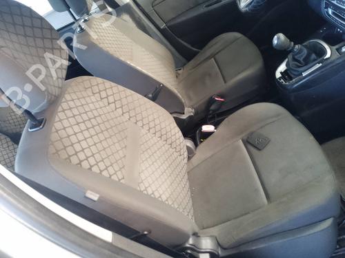 right-front-seat-renault-scenic-iii-jz01_-2008-2009-2010-2011-2012-2013-2014-2015-2016-35818124 main image