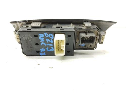 Left front window switch HYUNDAI COUPE II (GK) 2.0 GLS | BP22782034I27 