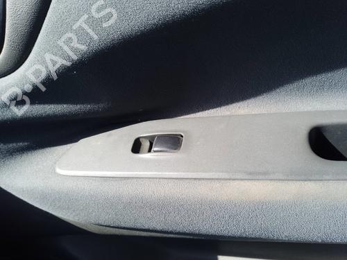 Used Right front window switch Right front window switch 35817135 35817135